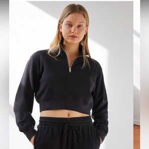 Tna Airy Fleece Perfect 1/4 Zip Sweatshirt